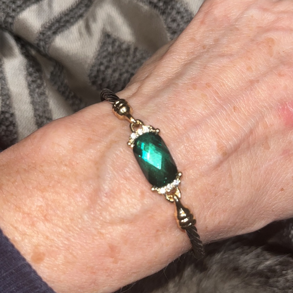 Gorgeous green emerald created bangle bracelet gold silver Swarovski crystals 6